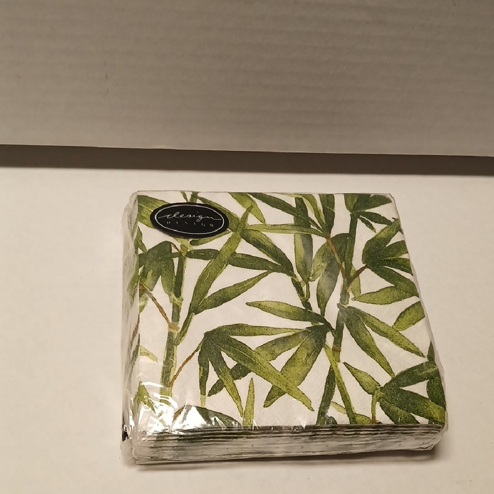 Design Green Bamboo Print Napkins 20Ct NWT
